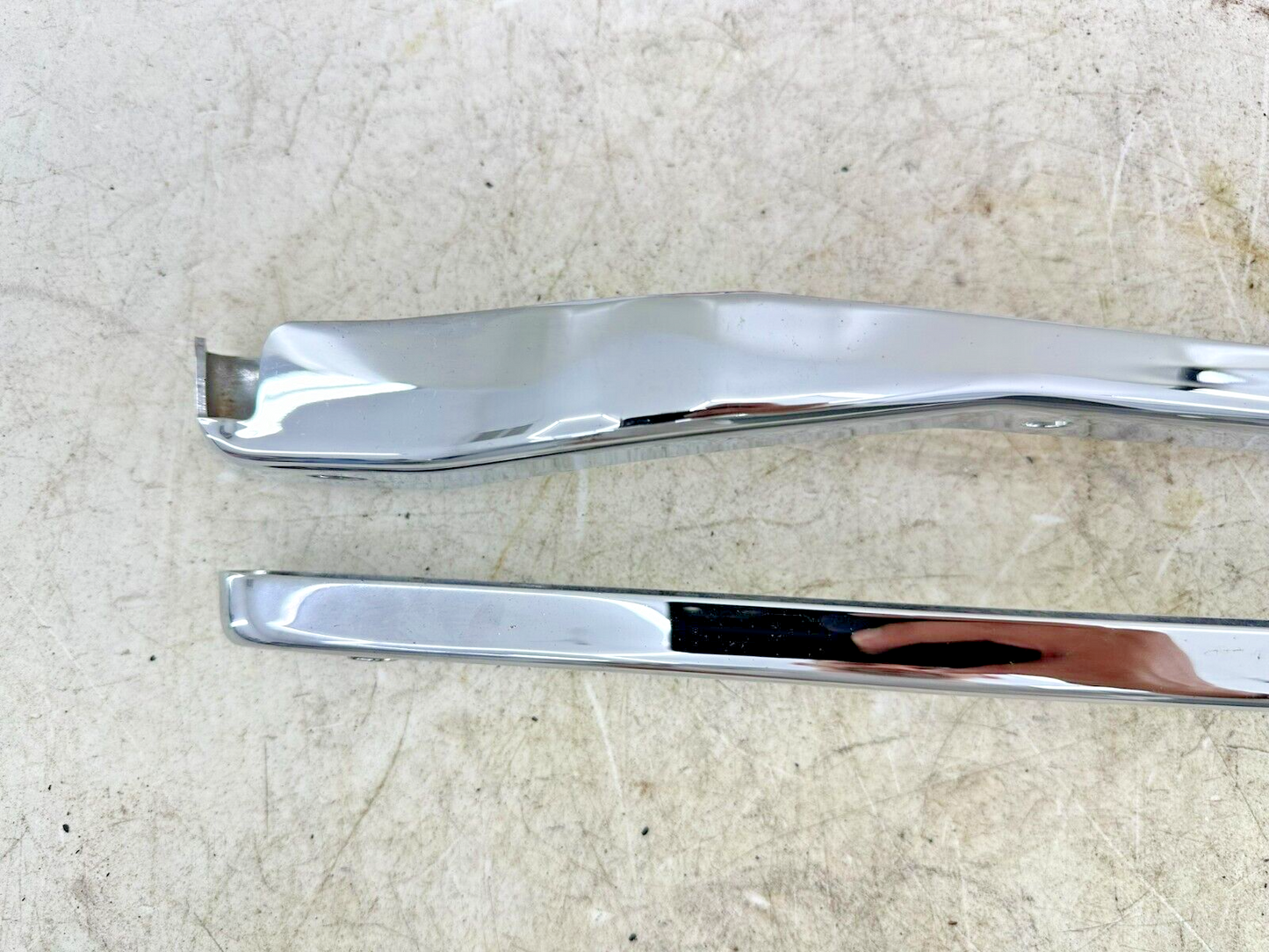 1997 HARLEY DYNA OEM HD Rear Fender Frame Strut Arm Bars