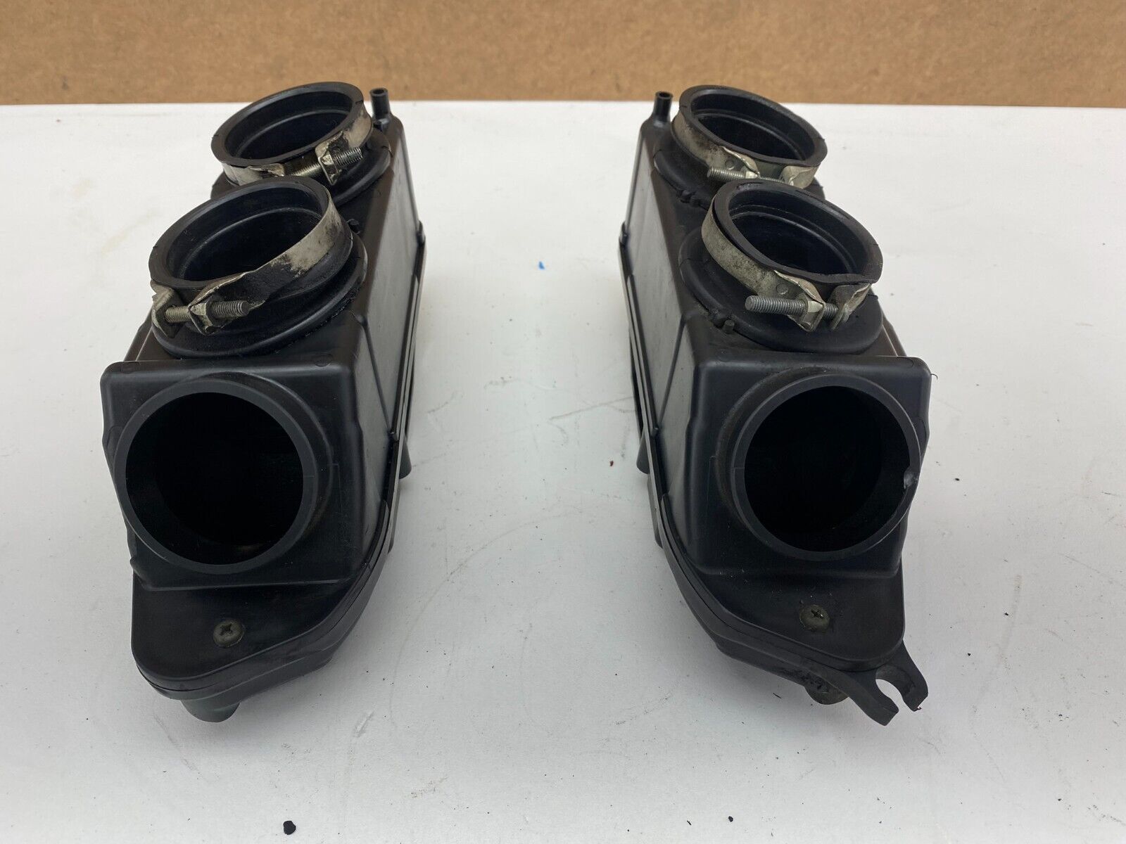 2005 YAMAHA ROYAL STAR 1300 XVZ1300CT Tour Deluxe Air Filter Ducts Boot
