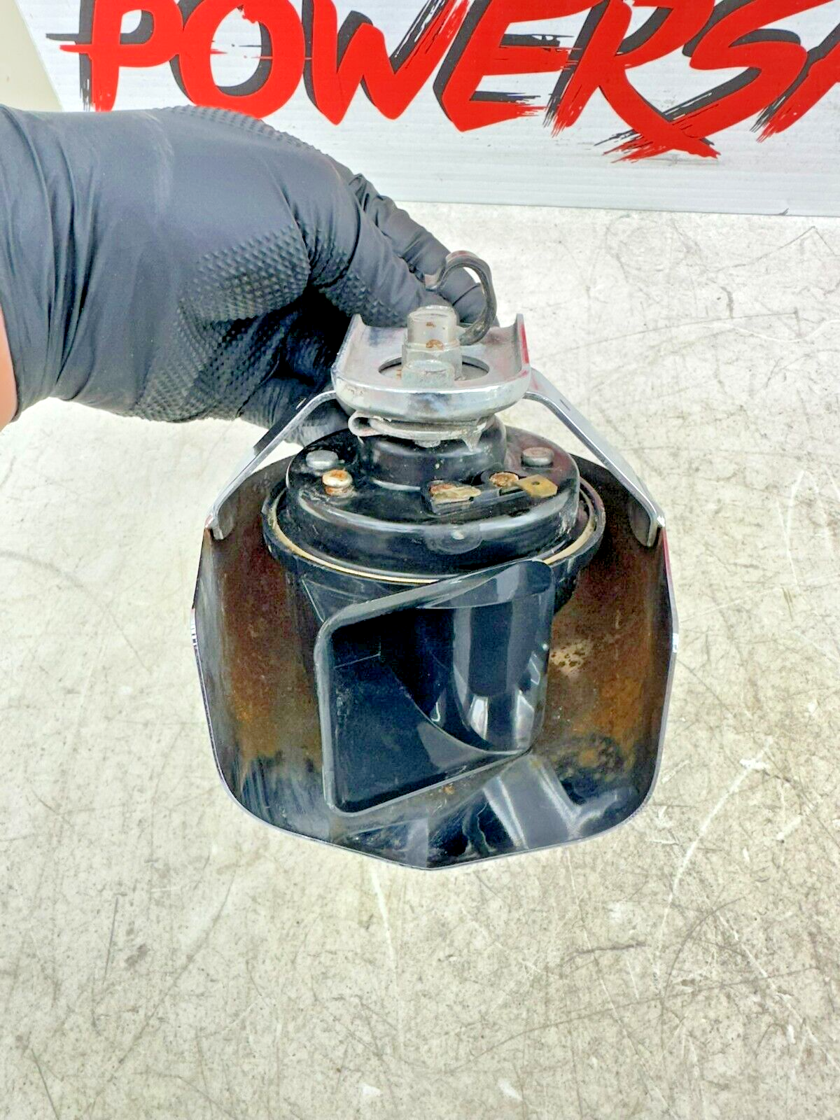 2002 HARLEY DYNA LOW RIDER Horn + Chrome Cover