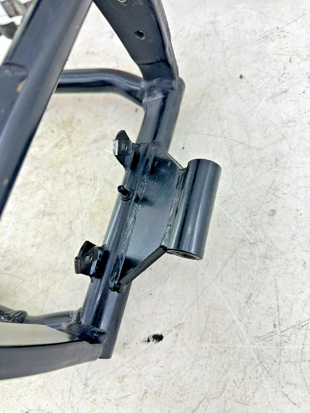 1999 HARLEY SOFTAIL OEM HD Genuine Swingarm Fork