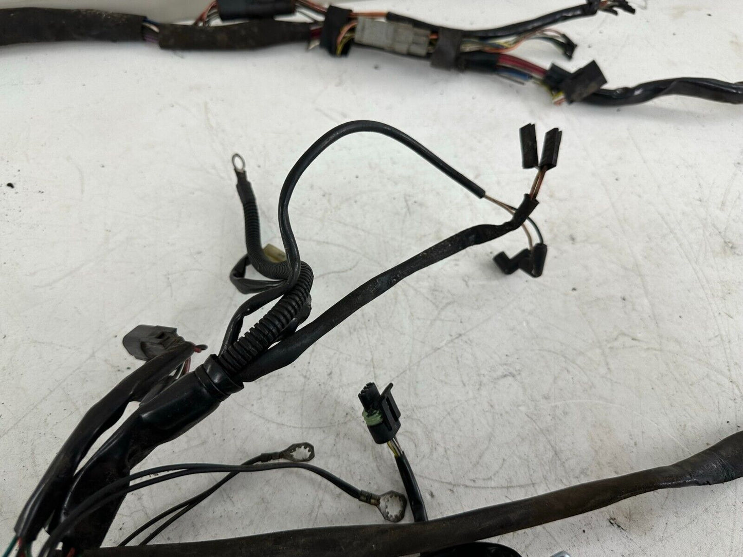 2000 HARLEY DAVIDSON DYNA MAIN WIRING HARNESS LOOM FUSE RELAY