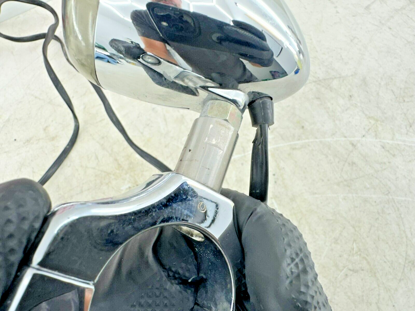 2002 HARLEY DYNA LOW RIDER 41mm Fork Mounted Turn Signals W/ LED Bulb