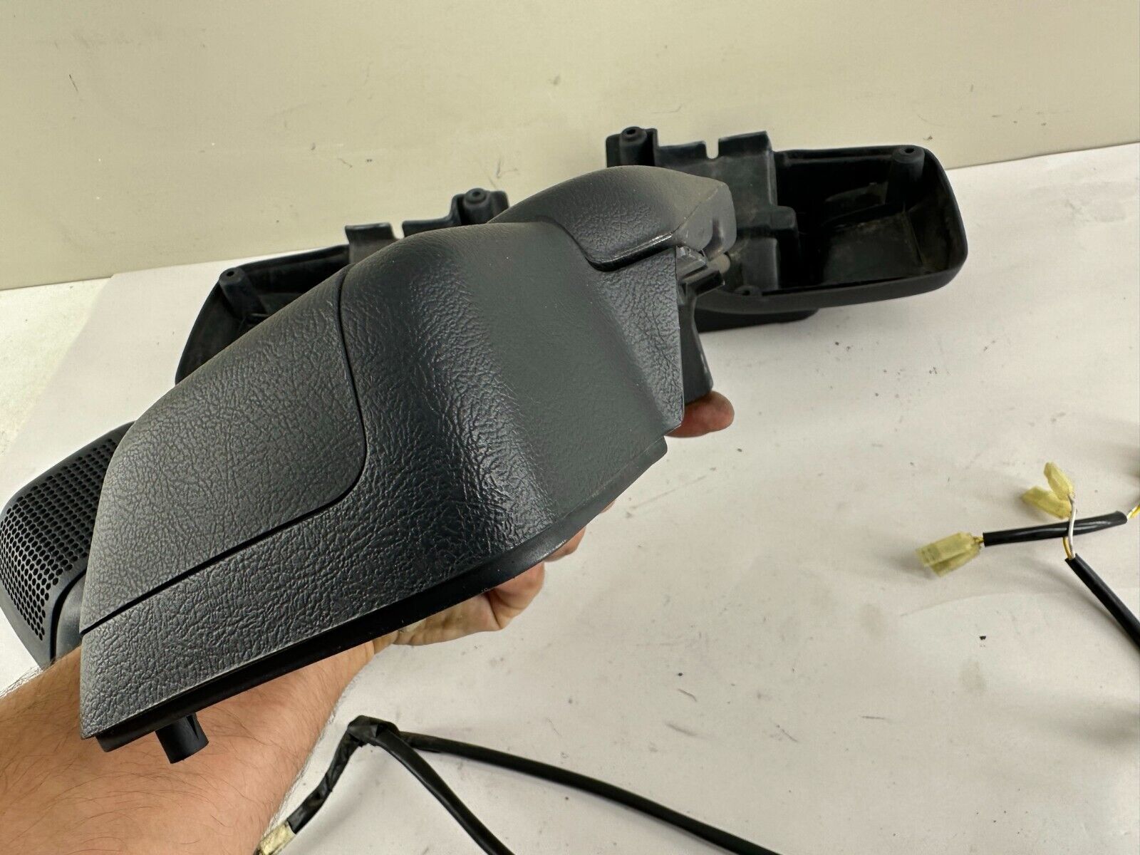 88-00 HONDA GOLDWING GL1500 PASSENGER ARMREST SPEAKER BOX w/ WIRING