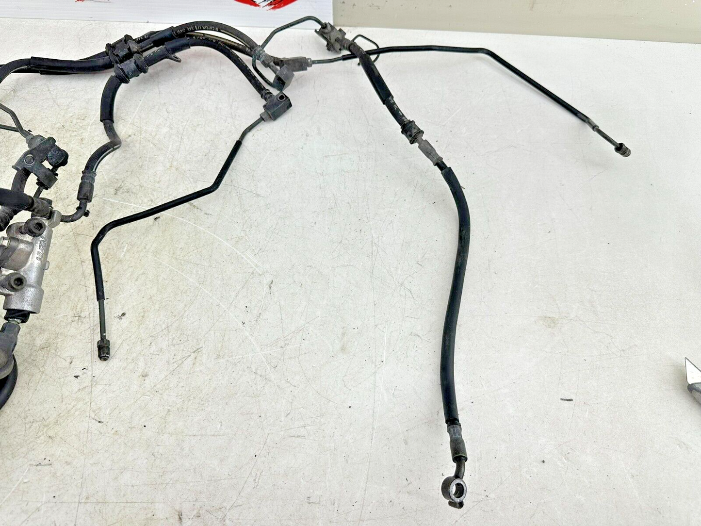 2004 Honda Goldwing GL1800 Front Right Left Brake Caliper + Hoses