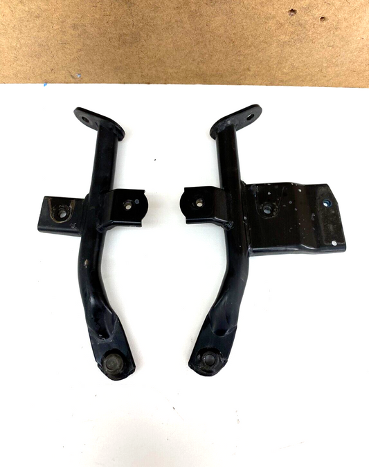 2005 YAMAHA ROYAL STAR 1300 XVZ1300CT Tour Deluxe Saddlebag Mounting Bracket