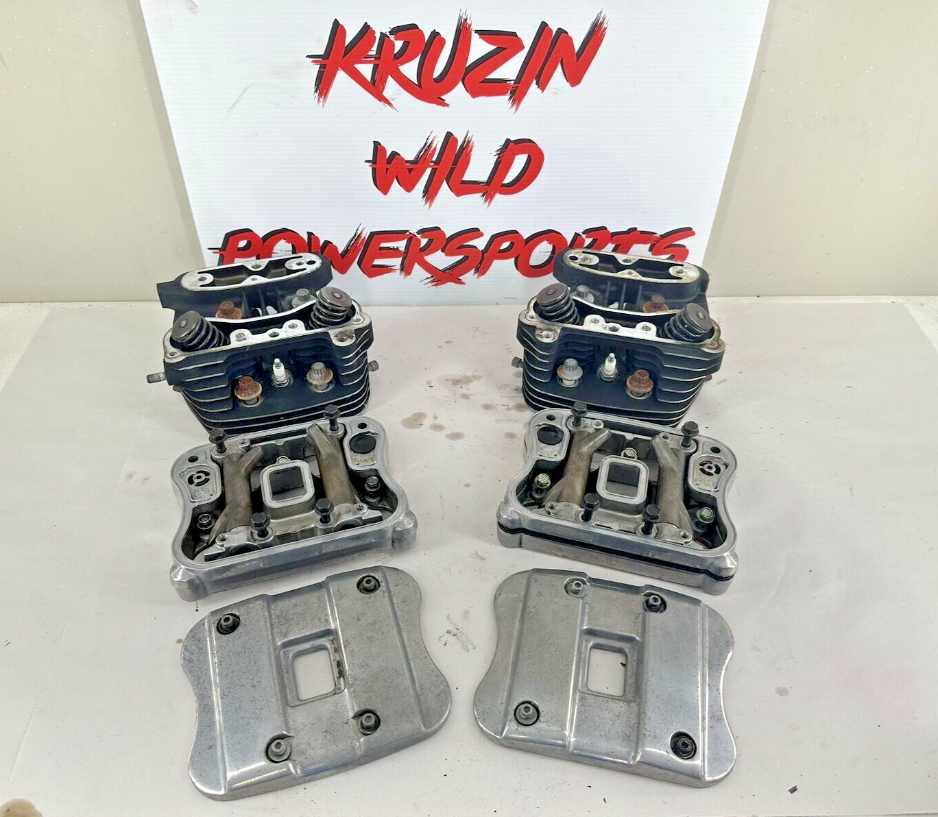 2003 Harley Davidson Sportster Front Rear Cylinder Heads + Rocker Box