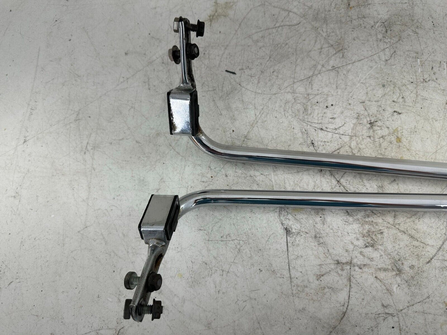 2005 HARLEY FLH ROADKING Saddlebag Lower Chrome Trim Exhaust Mounting Bracket