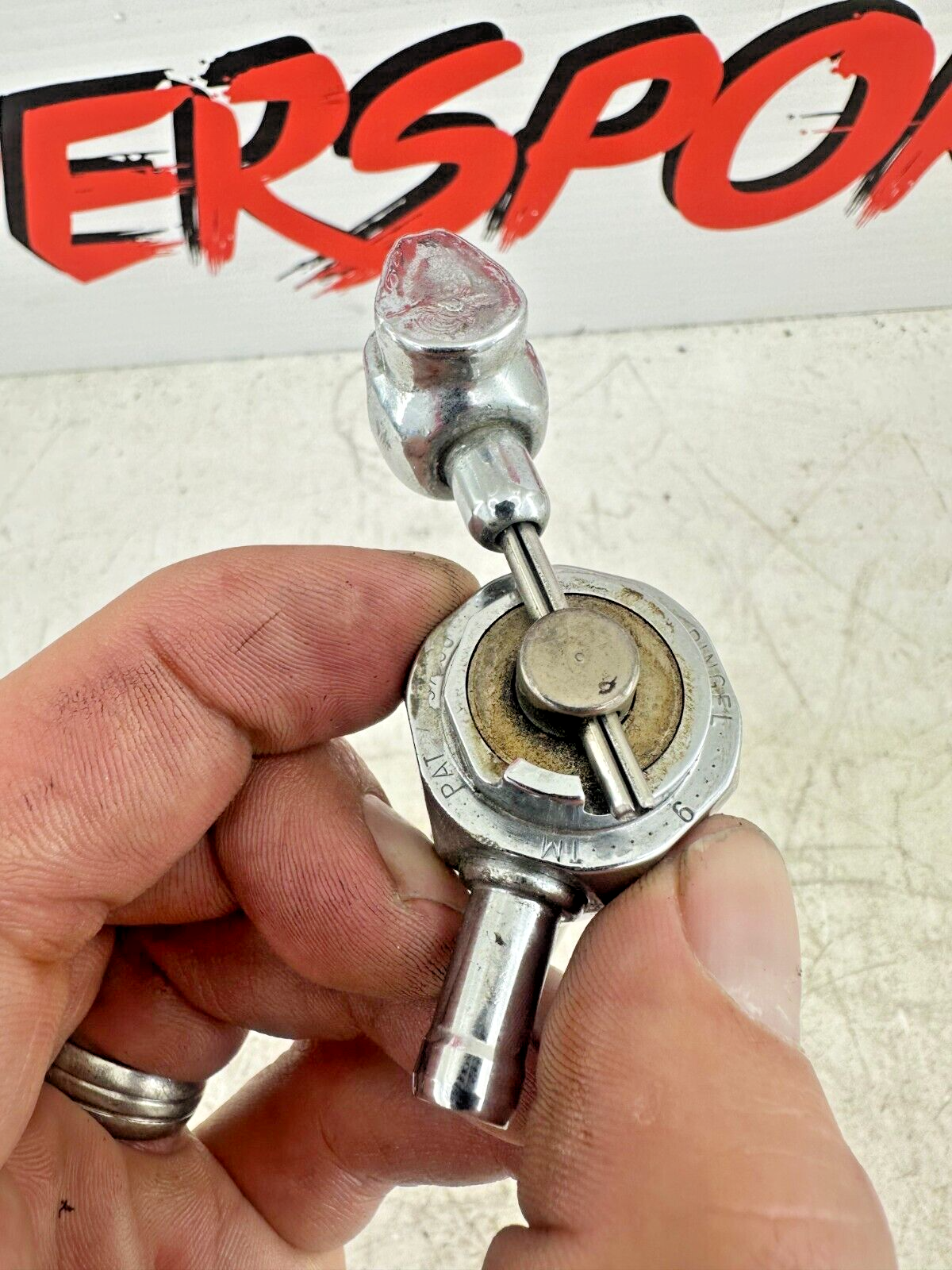 1998 HARLEY DAVIDSON SOFTAIL Pingel Fuel Gas Valve With Skull Lever