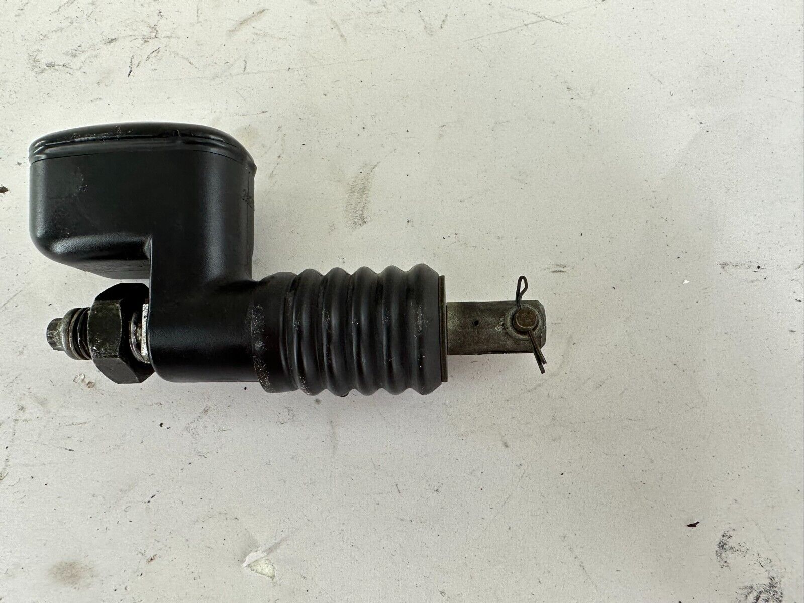 2004 HARLEY ELECTRA GLIDE Rear Brake Master Cylinder