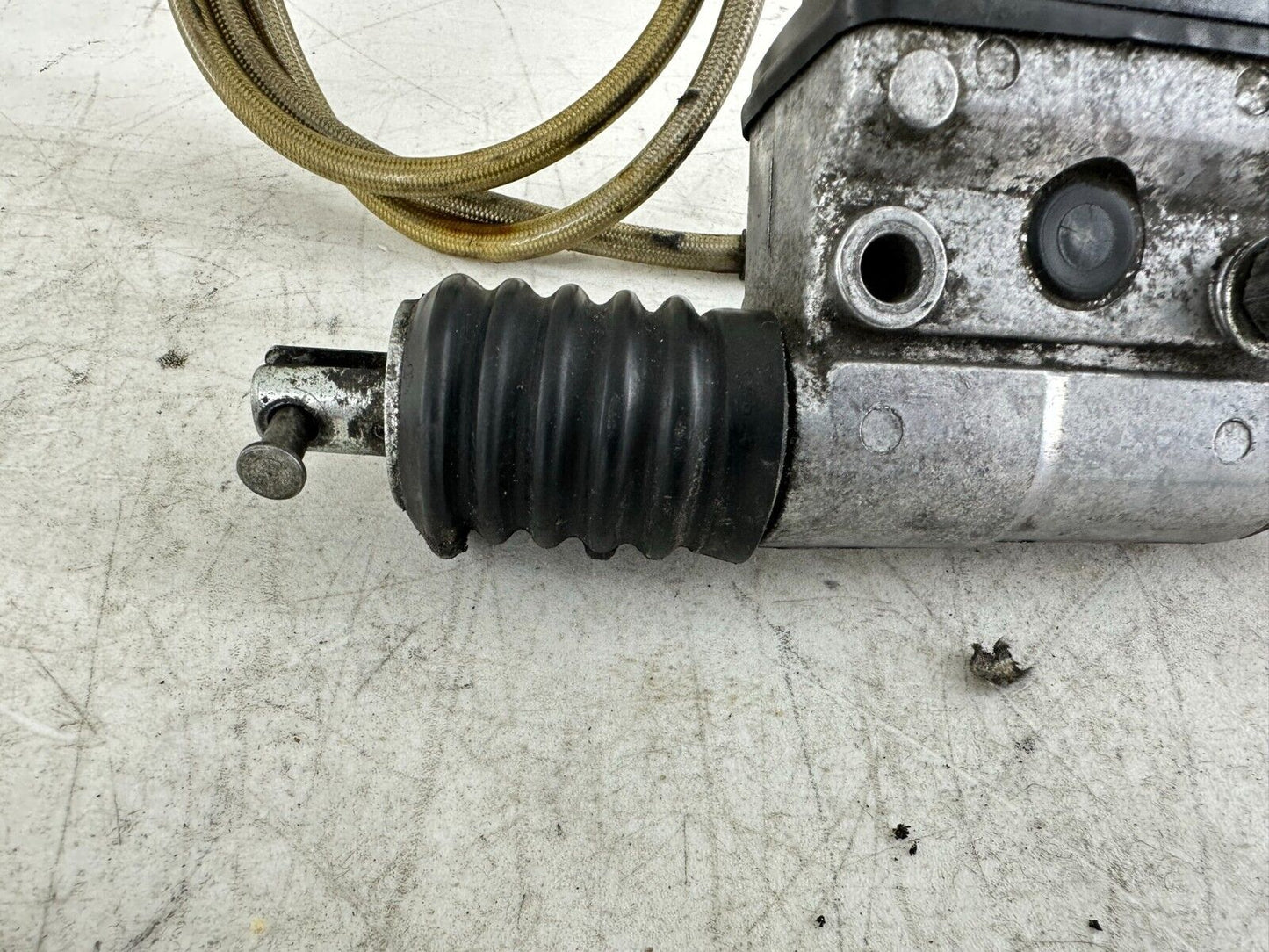 1999 HARLEY DAVIDSON SOFTAIL Rear Brake Master Cylinder & Braided Hose