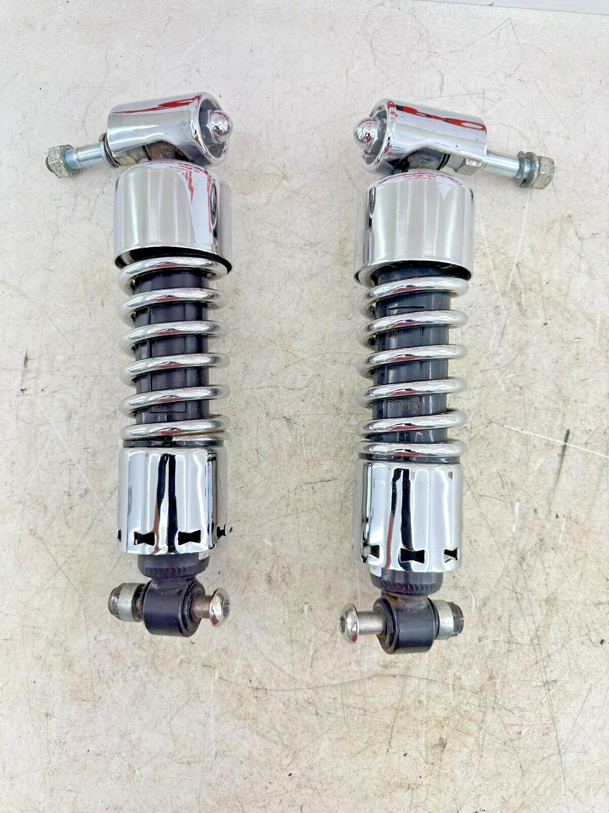 2002 HARLEY DYNA LOW RIDER Progressive Rear Shocks Suspension