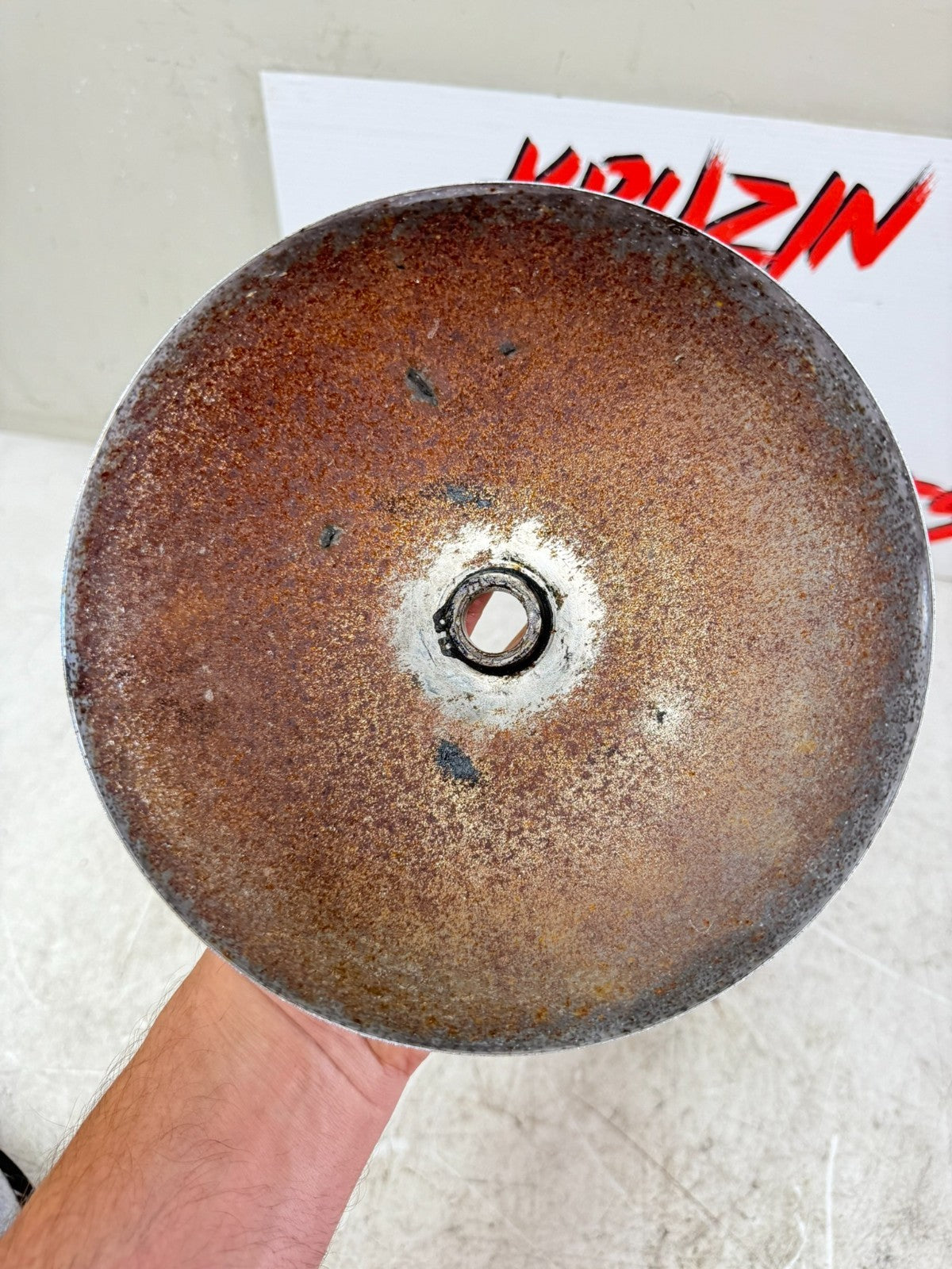 1997 HARLEY DAVIDSON SOFTAIL Front Wheel Hub Cap Center Chrome Cover