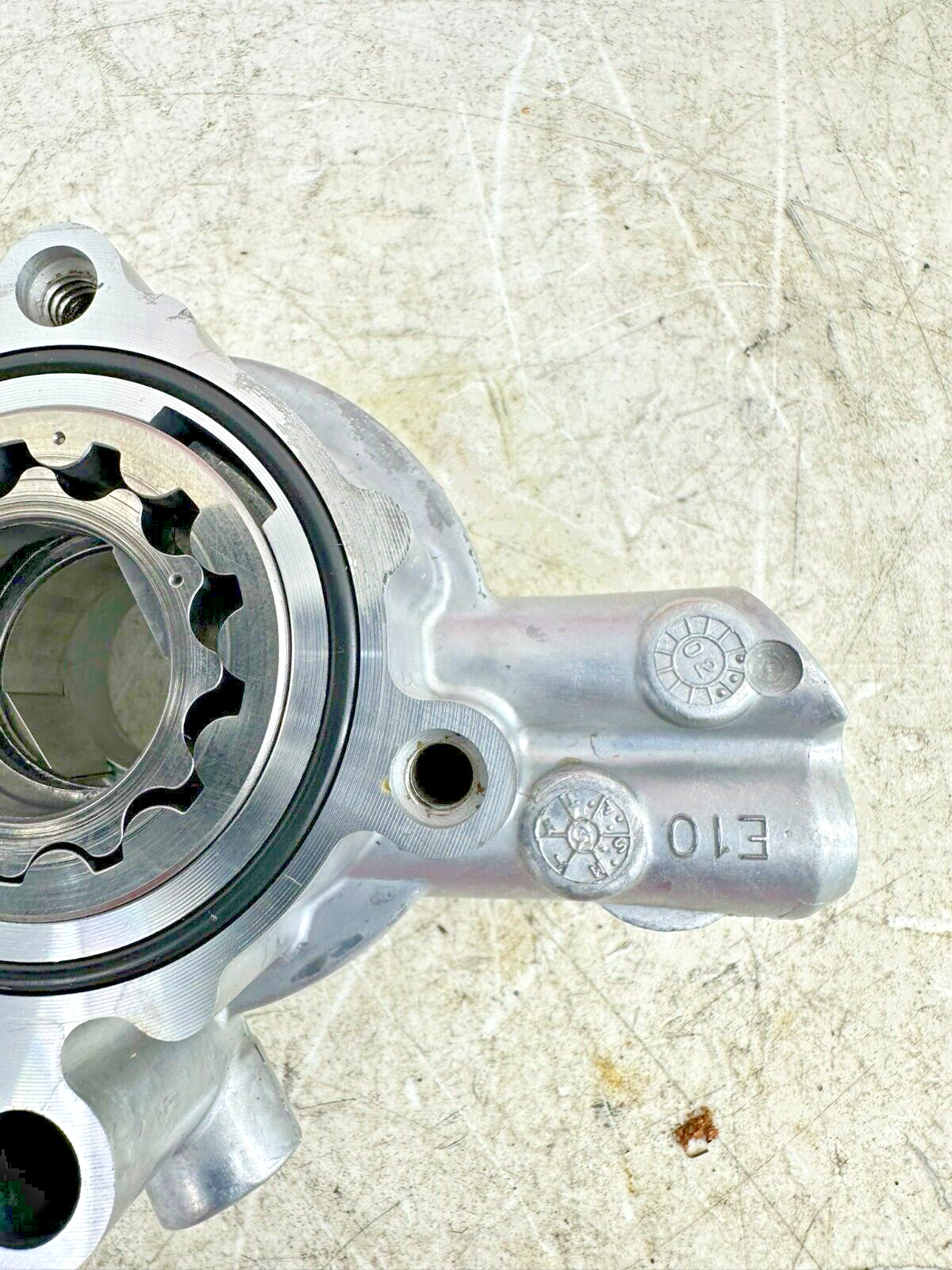 2002 HARLEY DYNA LOW RIDER OEM HD Twin Cam Oil Pump