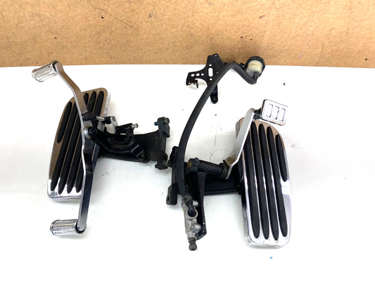 2005 YAMAHA ROYAL STAR 1300 Tour Deluxe Driver Floorboard Heal Toe Shifter Brake