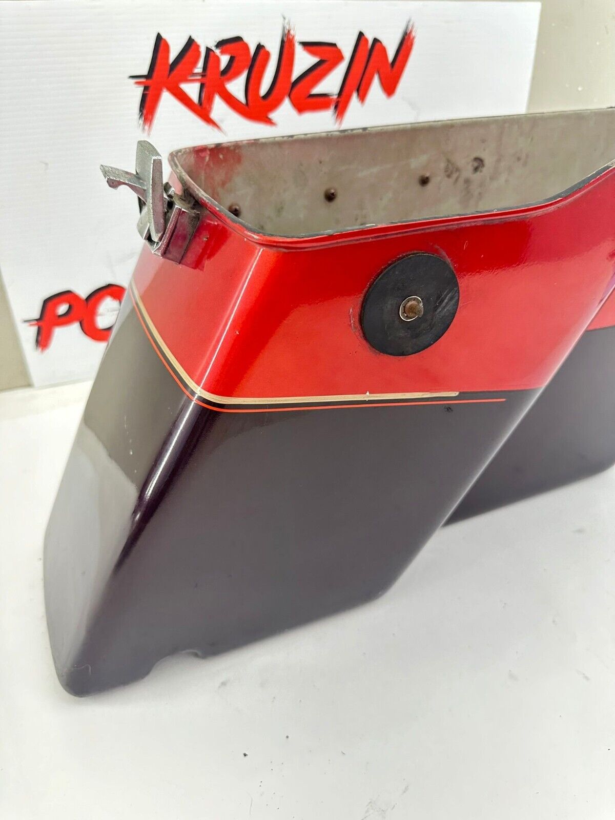 1990 HARLEY ELECTRA TOUR GLIDE Tour Glide Left Saddlebag Bottom Base Case