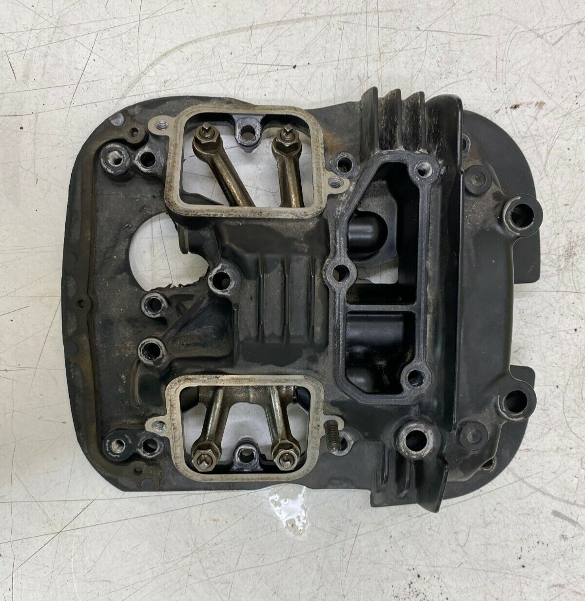2001 SUZUKI INTRUDER 800 VS800GL Rear Cylinder Head Valve Cover Rocker Box 11K