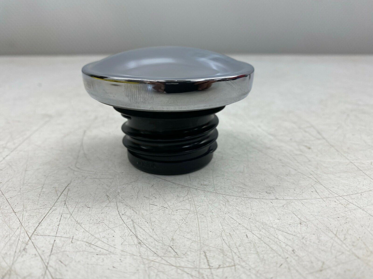 2009 Harley Davidson Dyna Softail Sportster Gas Fuel Cap