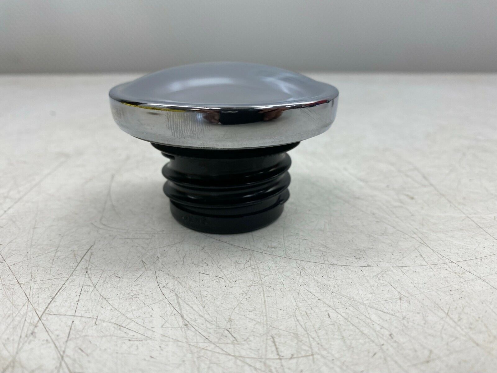 2009 Harley Davidson Dyna Softail Sportster Gas Fuel Cap