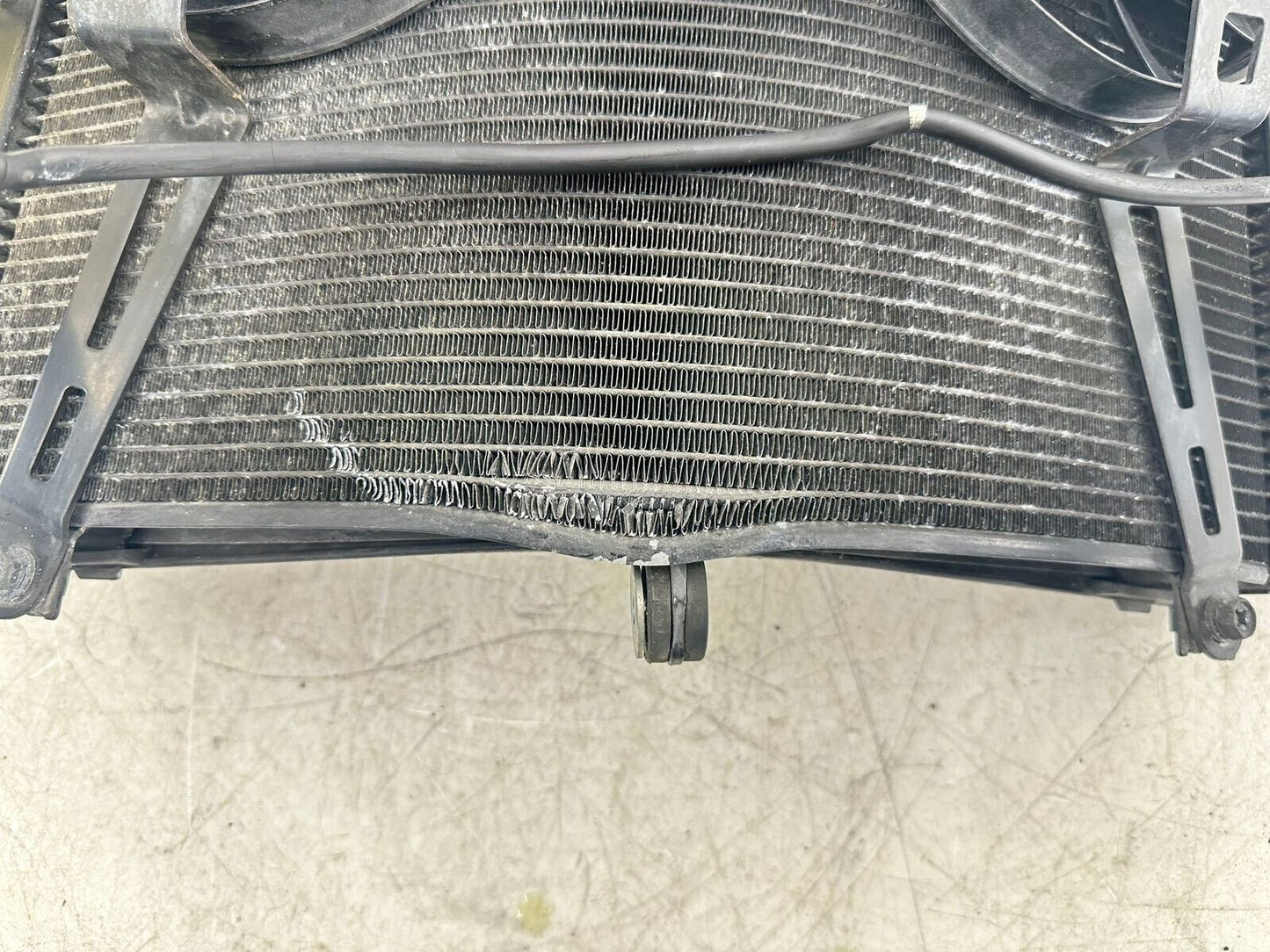 06-12 YAMAHA FJR 1300 Radiator + Cooling Fans + Hose