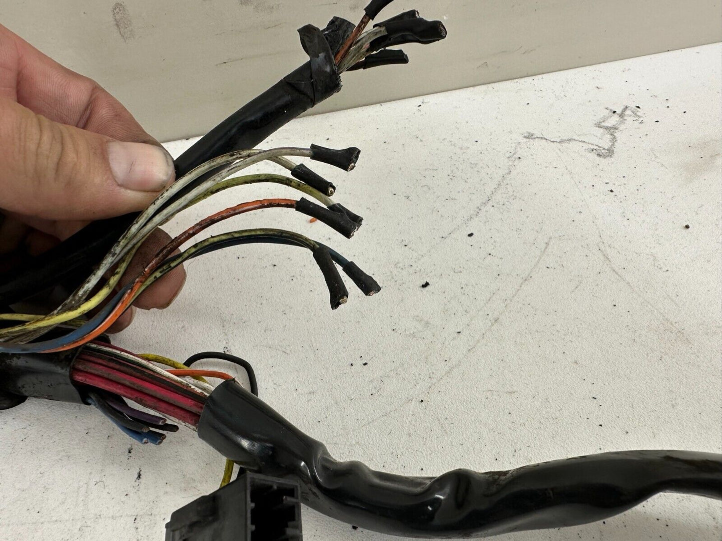 2000 HARLEY DAVIDSON DYNA MAIN WIRING HARNESS LOOM FUSE RELAY