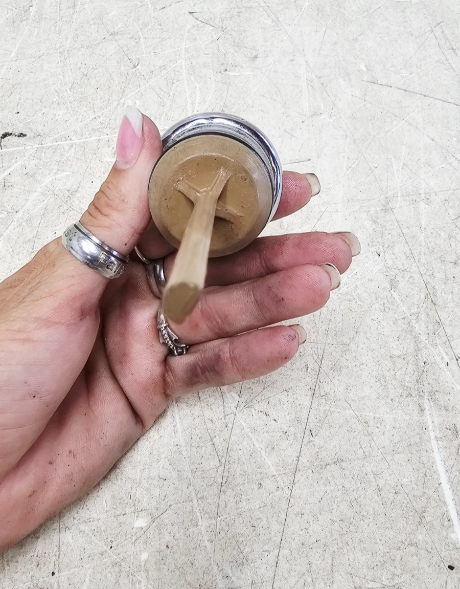 2000 HARLEY SOFTAIL DEUCE Chrome Oil Tank Bag Dipstick