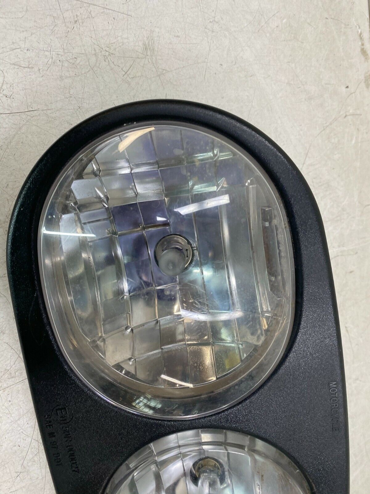 2002 HARLEY DAVIDSON FLH TOUR GLIDE Headlight Head Light