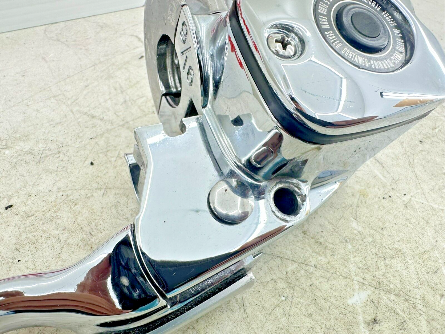 2000 UP HARLEY SOFTAIL Chrome Front Brake Master Cylinder 9/16
