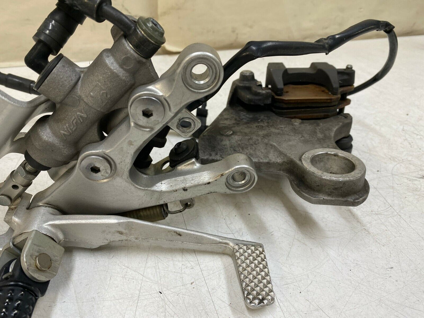 2008 YAMAHA YZF R6 R6R Right Side Foot Peg Rear Brake Master Cylinder & Caliper