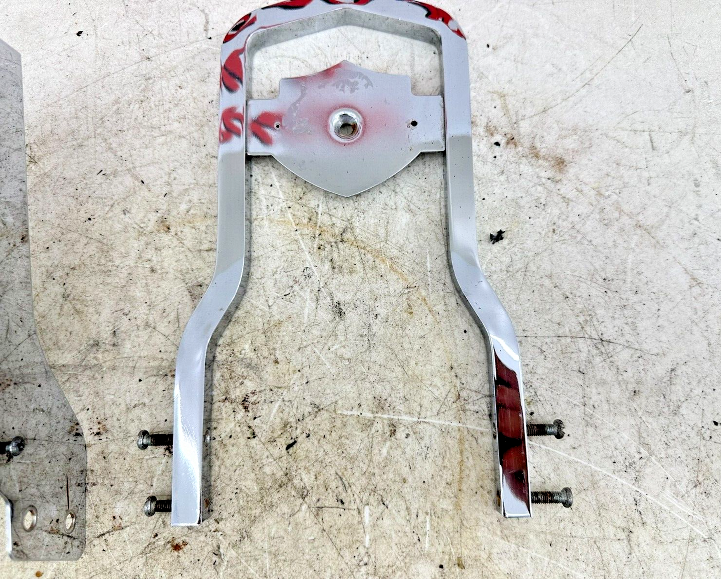 1997 HARLEY DYNA Chrome Sissybar Passenger Backrest W/ Luggage Rack