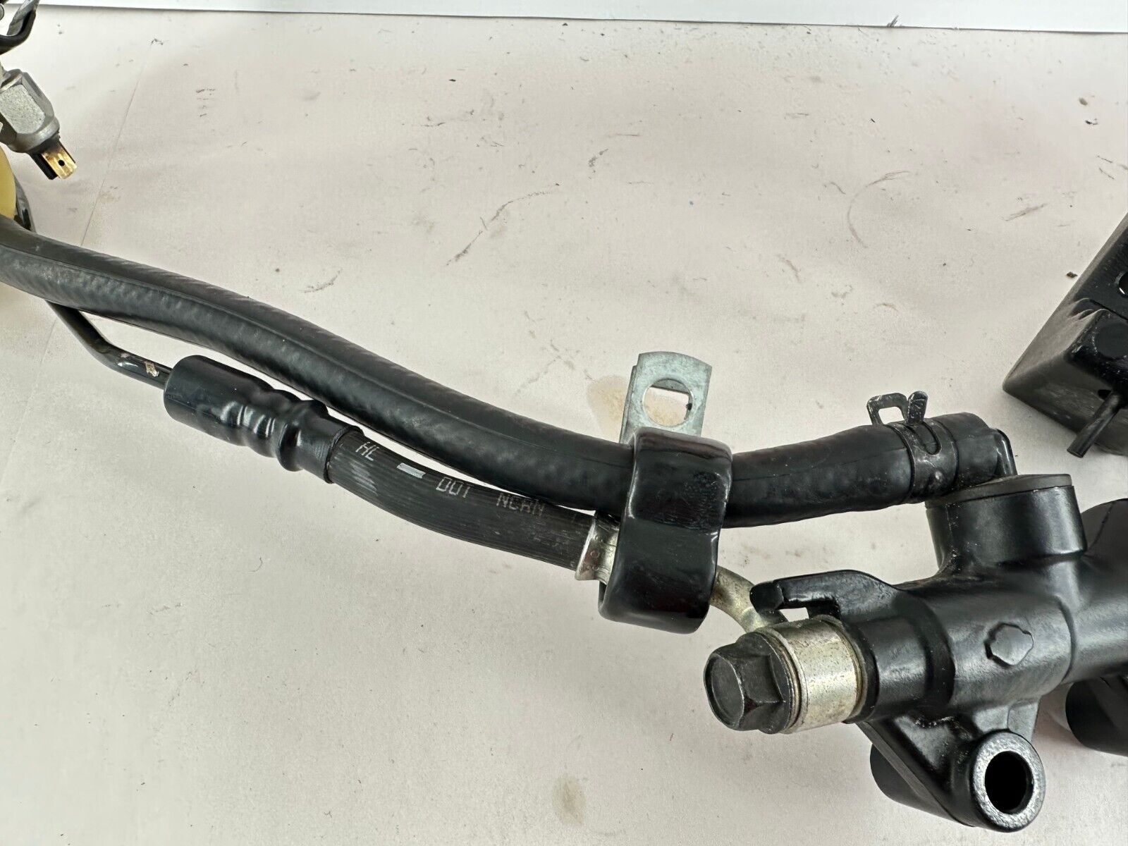 2012 HARLEY SPORTSTER CUSTOM Rear Brake Caliper + Master Cylinder
