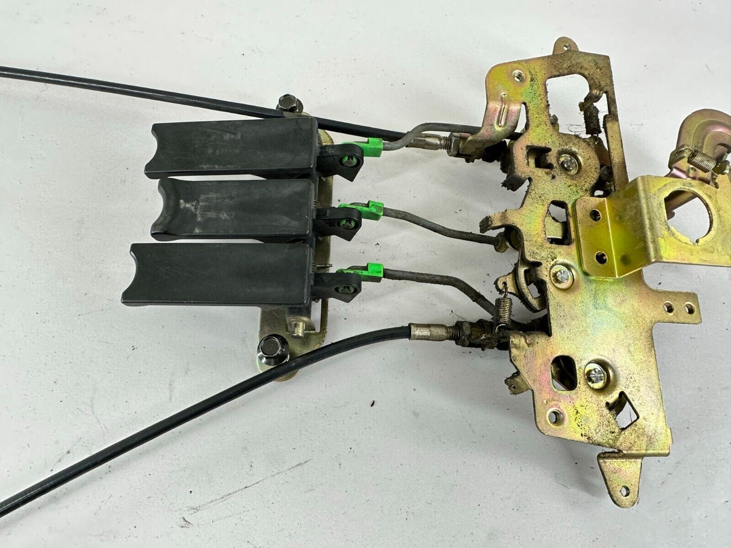 88-00 HONDA GOLDWING GL1500 TRUNK SADDLE BAG LOCK RELEASE LEVERS & COVER GUARD