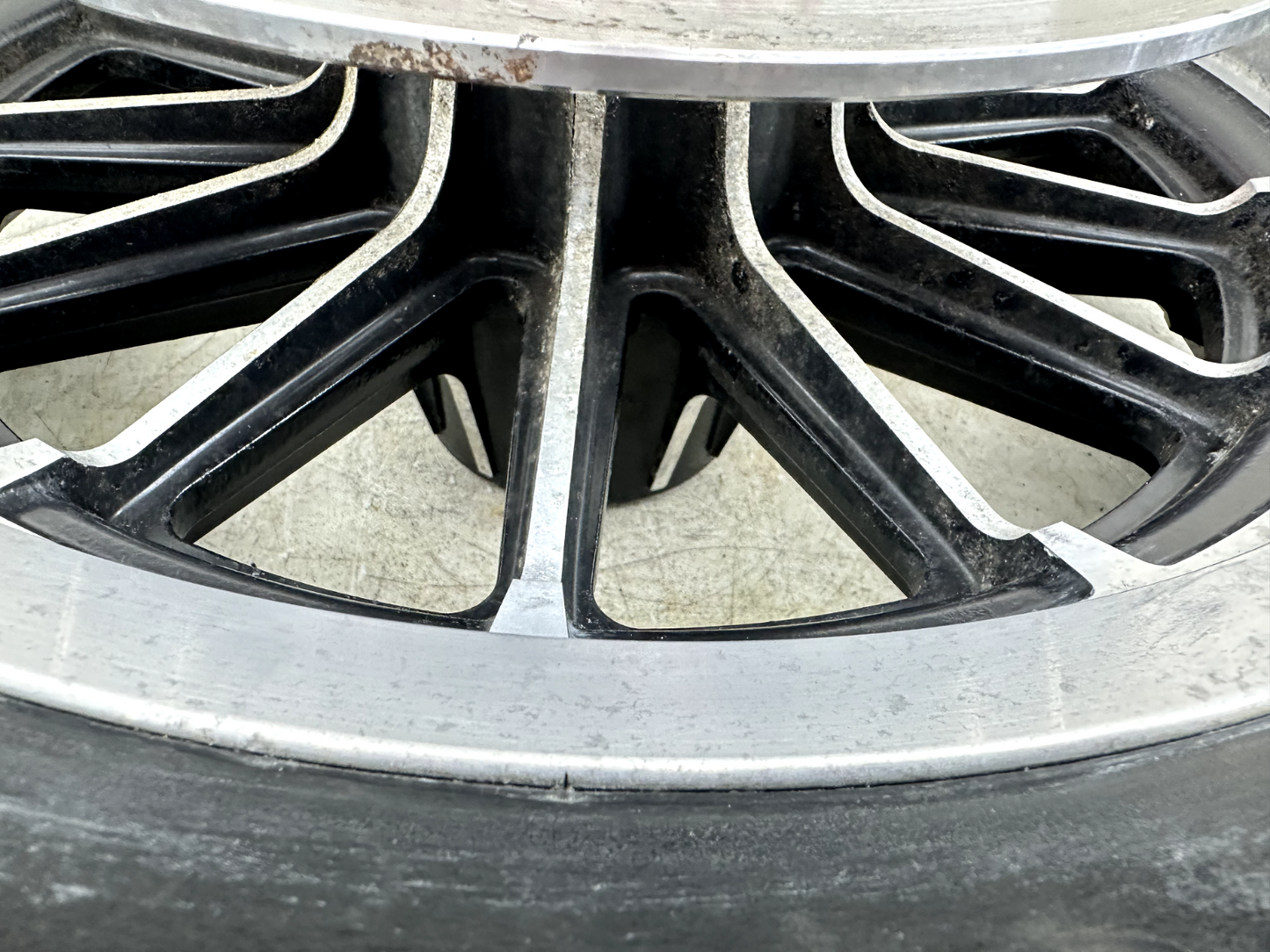 1997 HARLEY DYNA 13 Spoke 16" Rear Mag Wheel Rim + Rotor