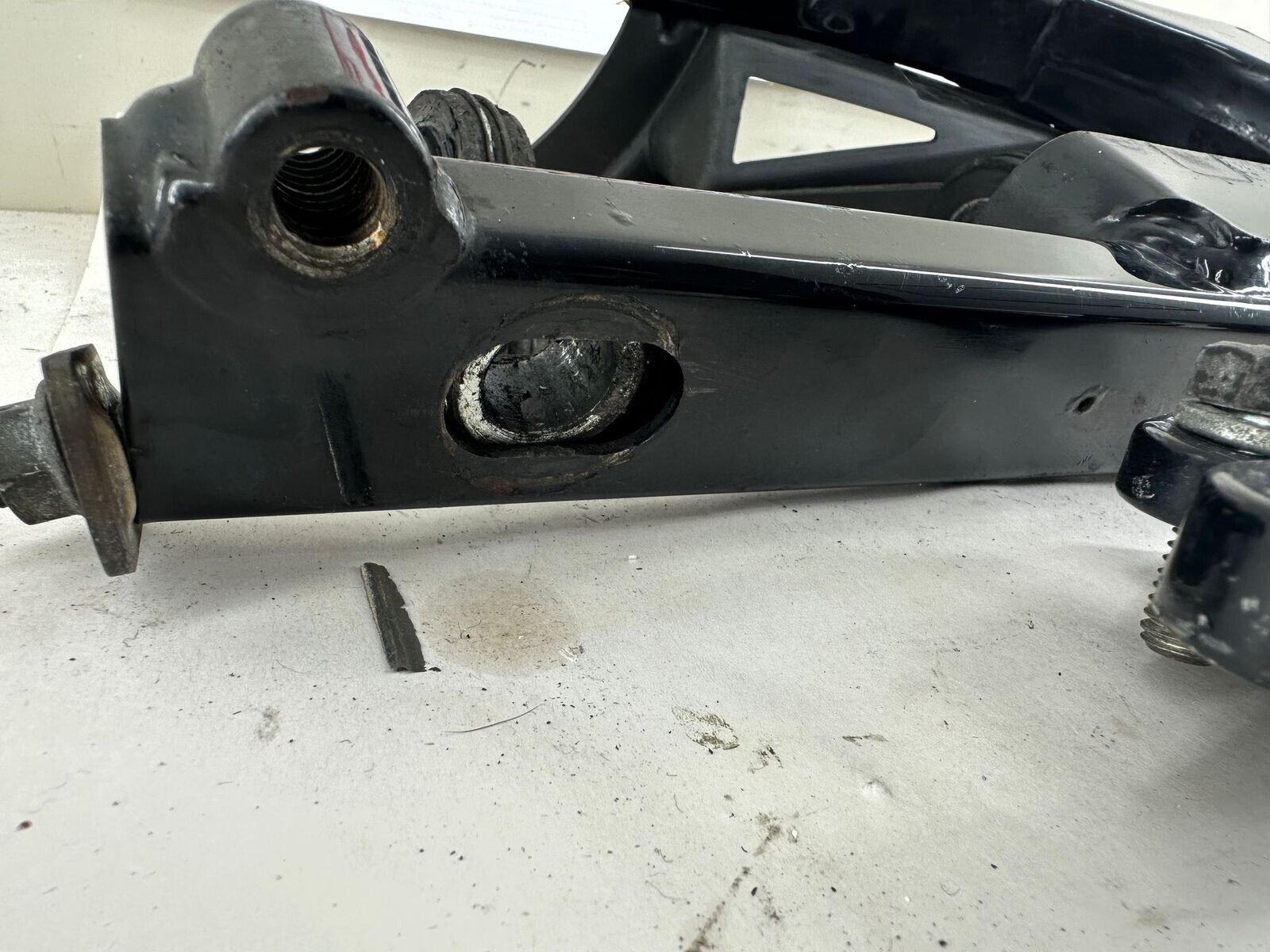 2000 HARLEY FLH ELECTRA GLIDE Swingarm + Bushings + Axle + Trans Bolt