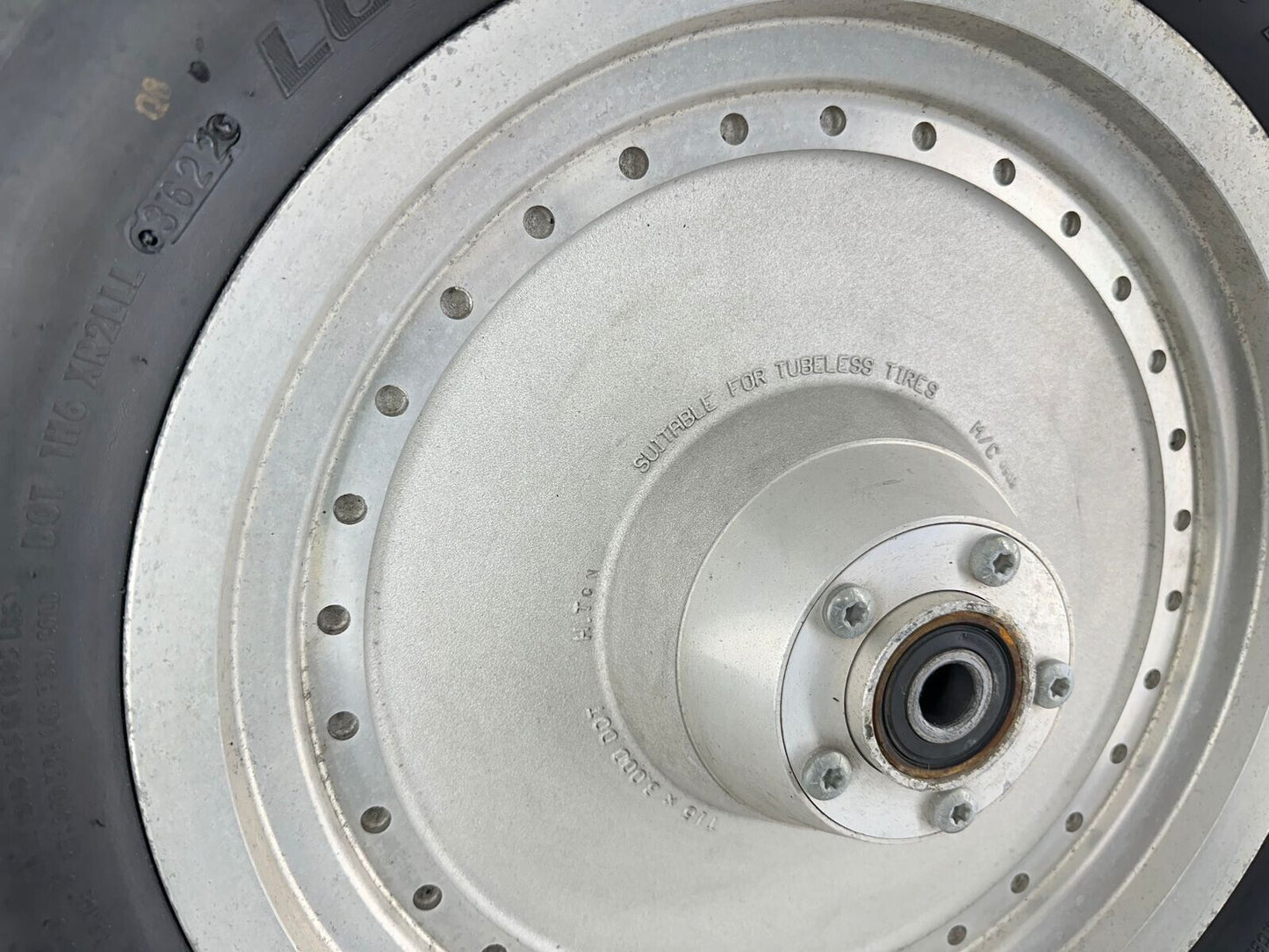 2000 Up HARLEY SOFTAIL Fatboy Solid Front Wheel Rim + Nice Tire 16”