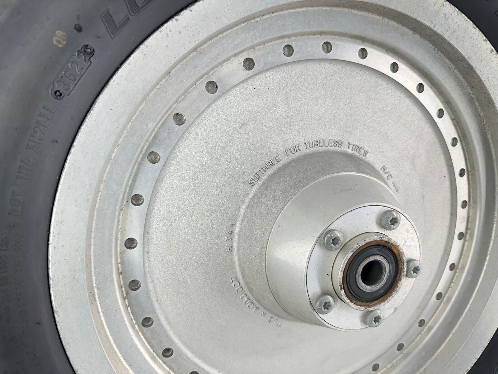 2000 Up HARLEY SOFTAIL Fatboy Solid Front Wheel Rim + Nice Tire 16”
