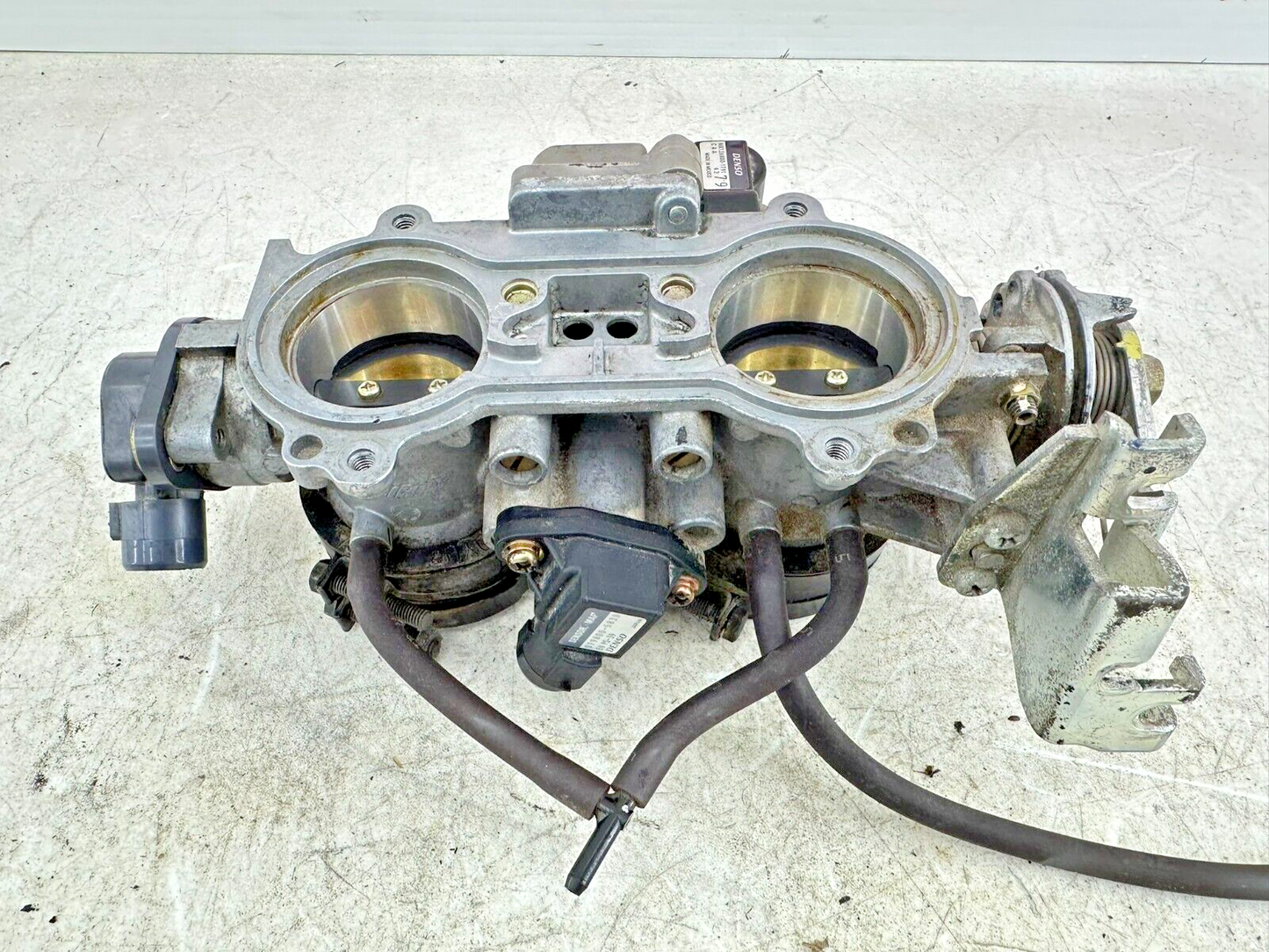 2004 Honda Goldwing GL1800 Throttle Body Intake Manifold