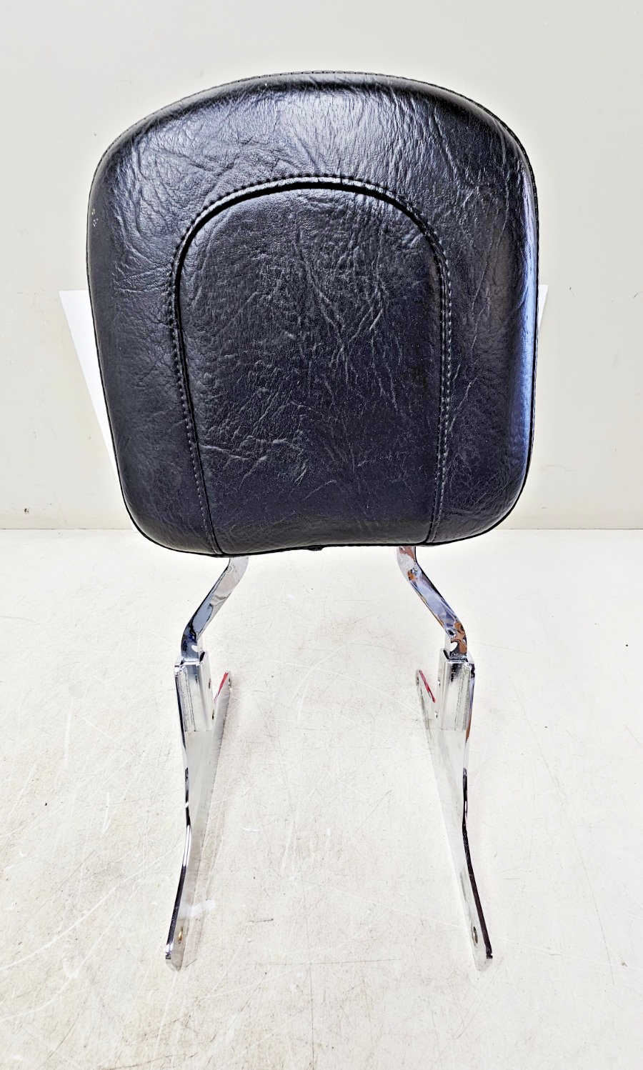 1993 HARLEY SOFTAIL Sissy Bar Passenger Backrest Pad Eagle Emblem