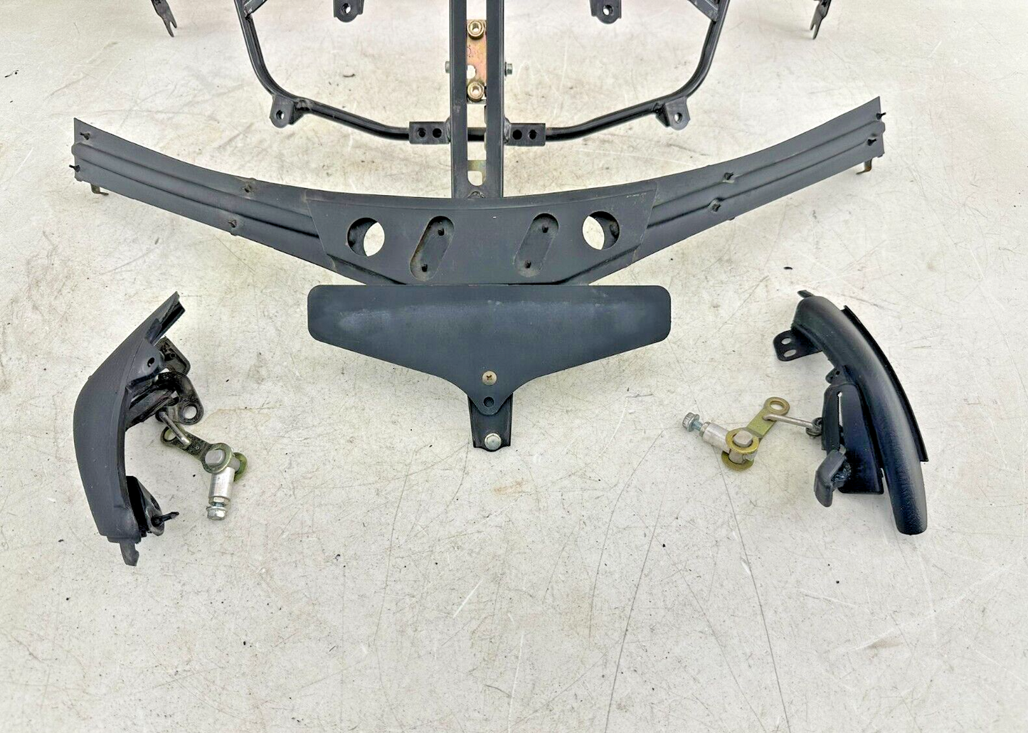 2004 Honda Goldwing GL1800 Windshield Height Adjustment MTG Bracket Hardware