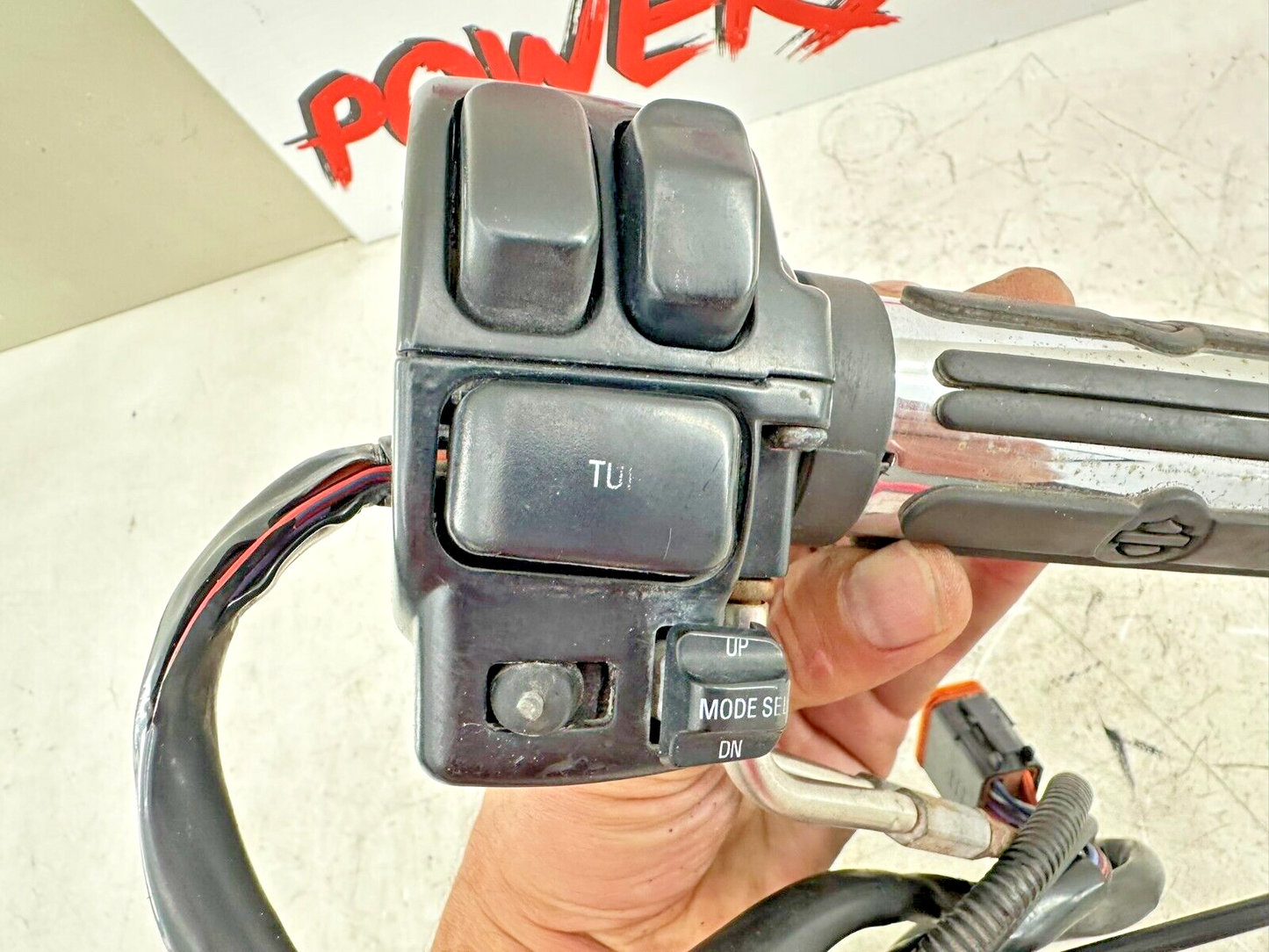 1999 HARLEY FLH ELECTRA GLIDE Right Throttle Controls Switch Housing Buttons