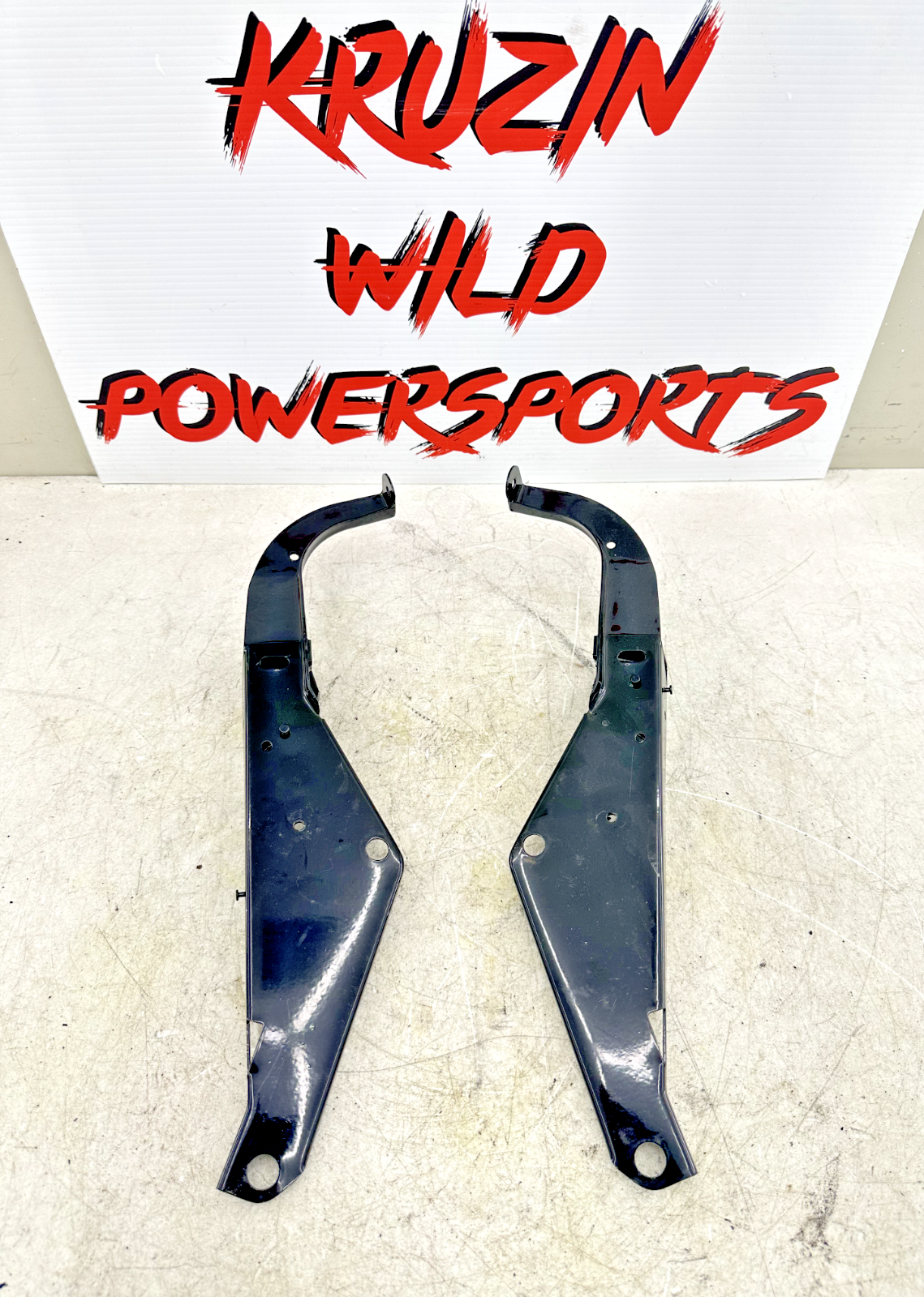 2003 HARLEY ELECTRA GLIDE classic Main Upper Batwing Fairing MTG Frame Bracket