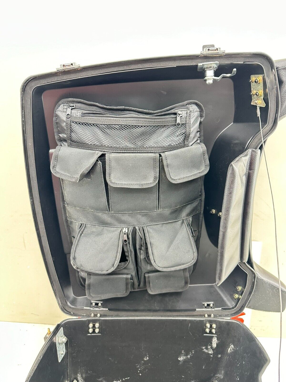 2003 HARLEY ELECTRA GLIDE classic Trunk Top Box W/ Luggage Lock + Key