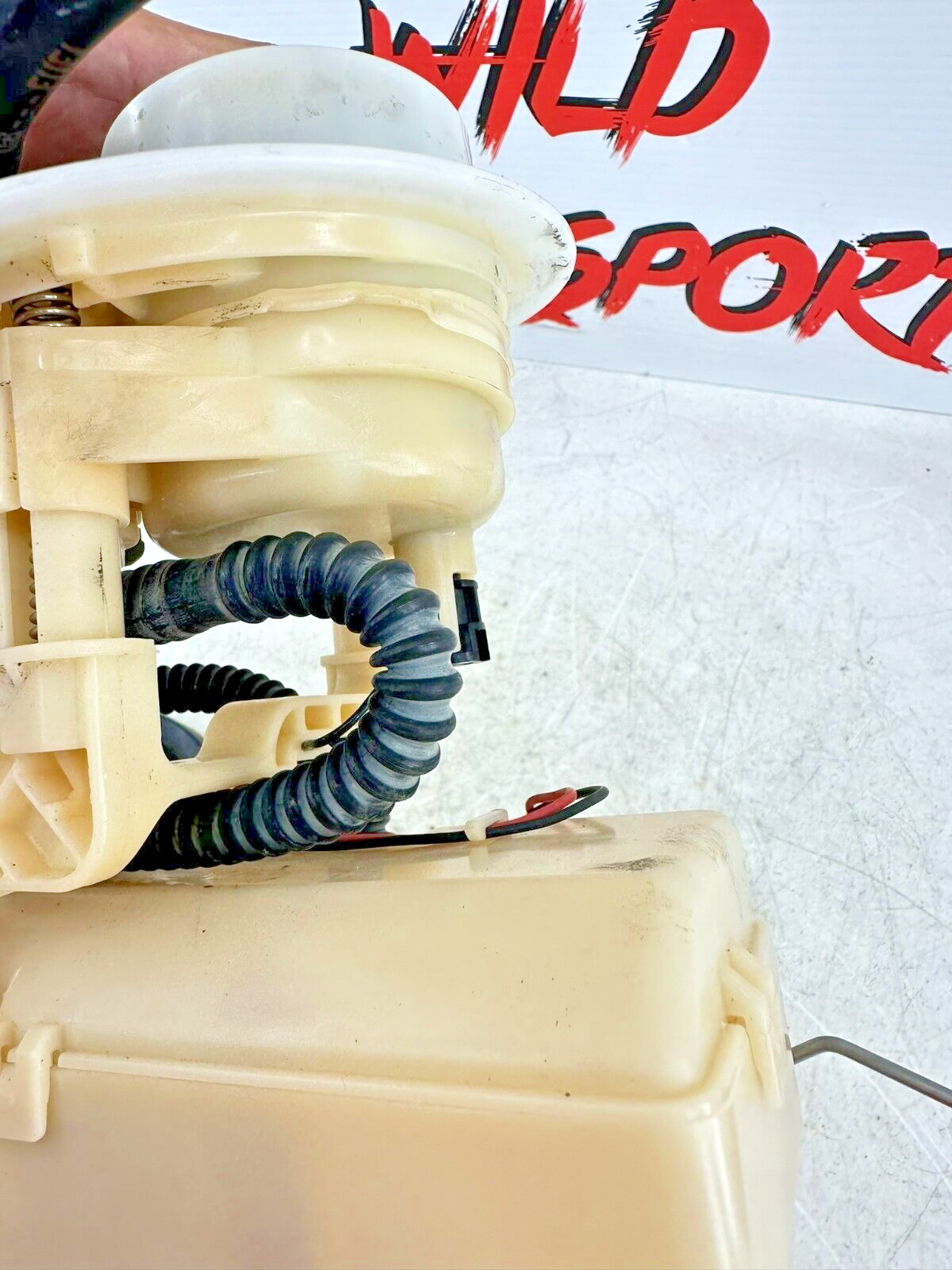 2004 Honda Goldwing GL1800 Fuel Pump Sending Unit OEM Genuine Part