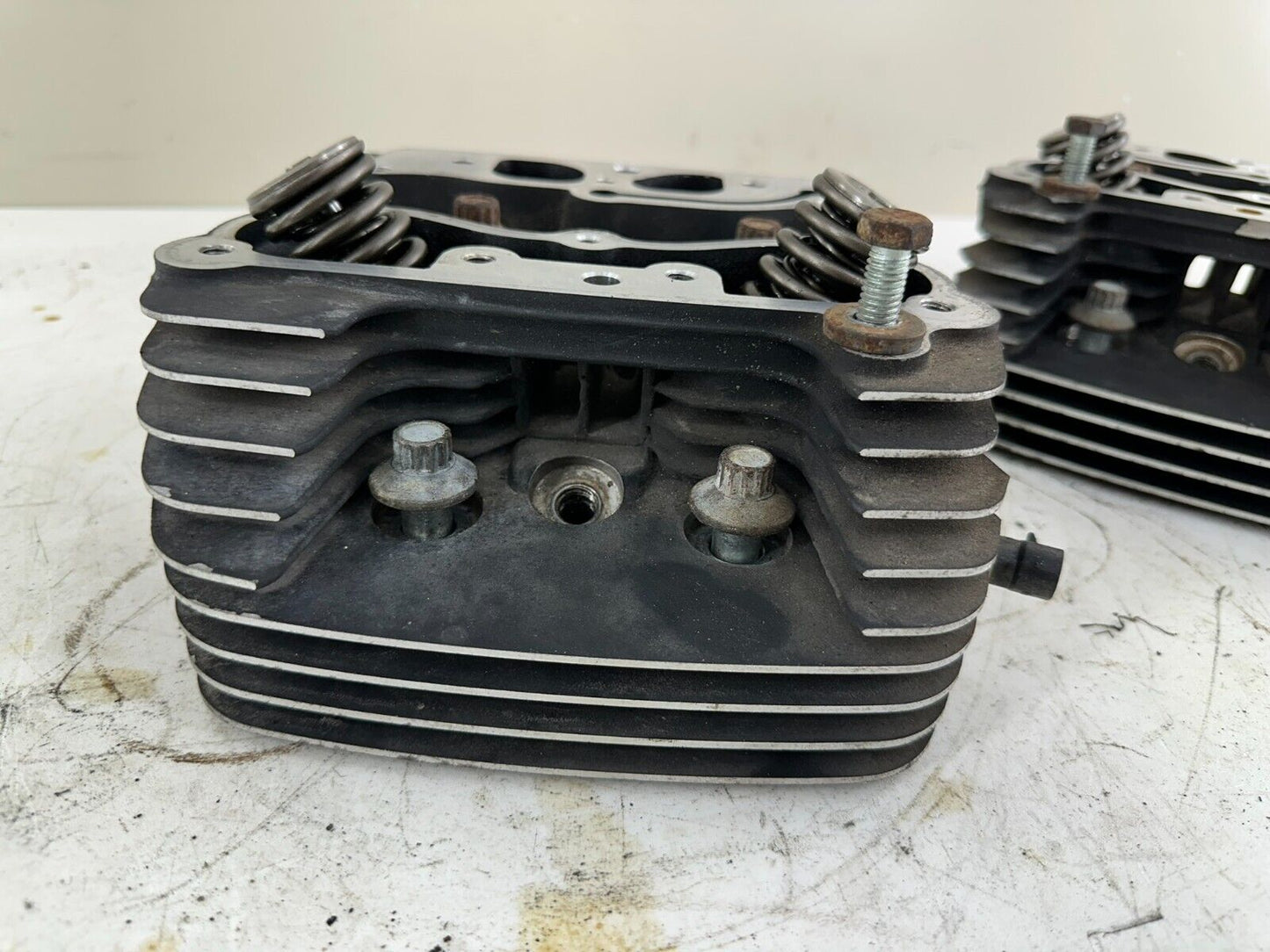2003 HARLEY DAVIDSON SOFTAIL Twin Cam Engine Motor Cylinder Heads