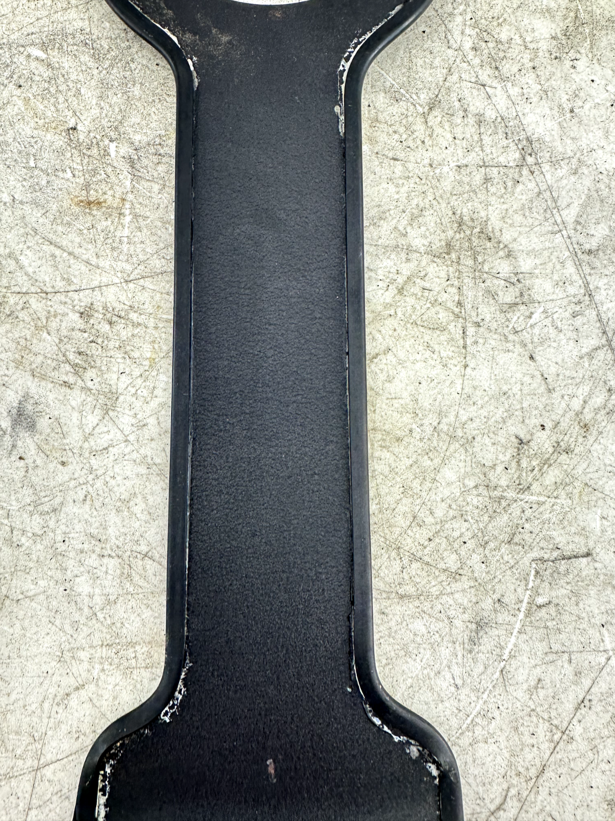 1997 HARLEY DYNA Black Gas Tank Console Trim Bib Speedometer Sorround