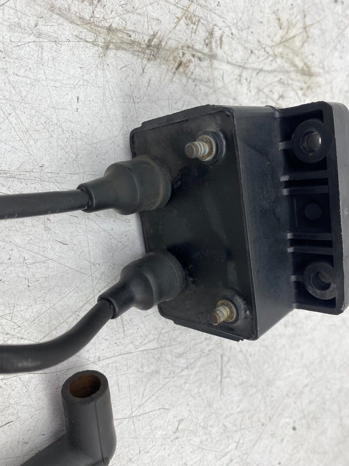 1998 HARLEY DAVIDSON DYNA OEM HD Ignition Coil & Spark Plug Wires 31614-83A