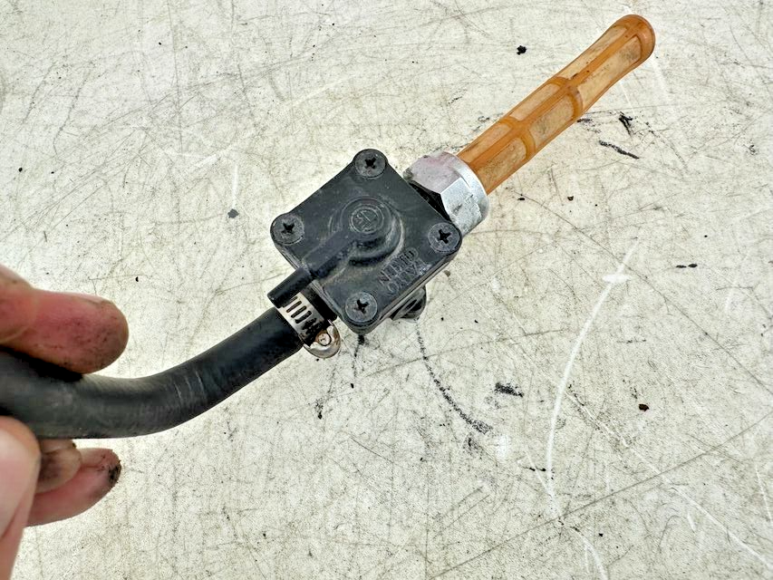 2000 Harley Davidson Sportster Fuel Gas Valve Petcock