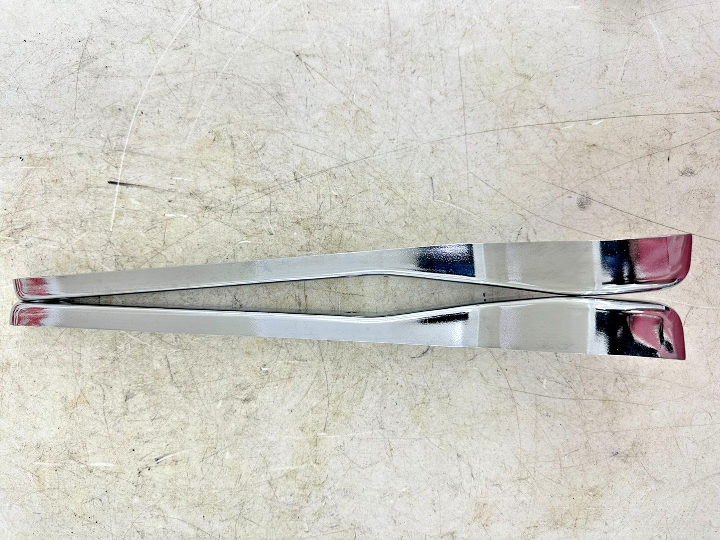 2002 HARLEY DYNA LOW RIDER Chrome Rear Fender Frame Strut Arm Bars