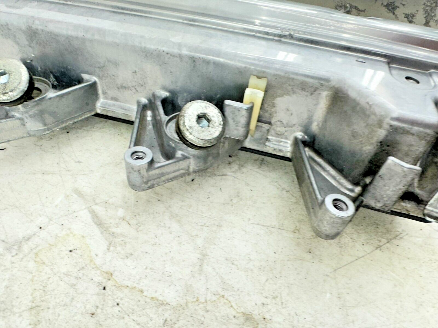2004 Honda Goldwing GL1800 Right Left Valve Head Cover Case