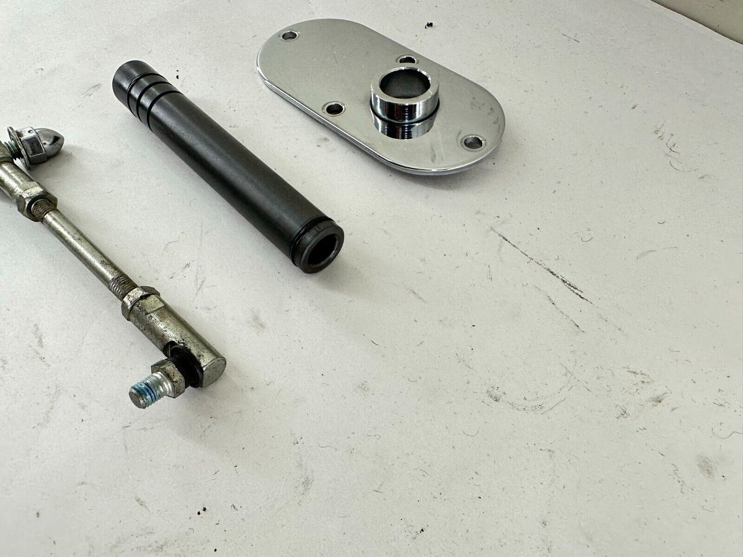 1996 HARLEY DAVIDSON DYNA MID CONTROL LEFT SIDE SHIFT LINKAGE PRIMARY HOLE