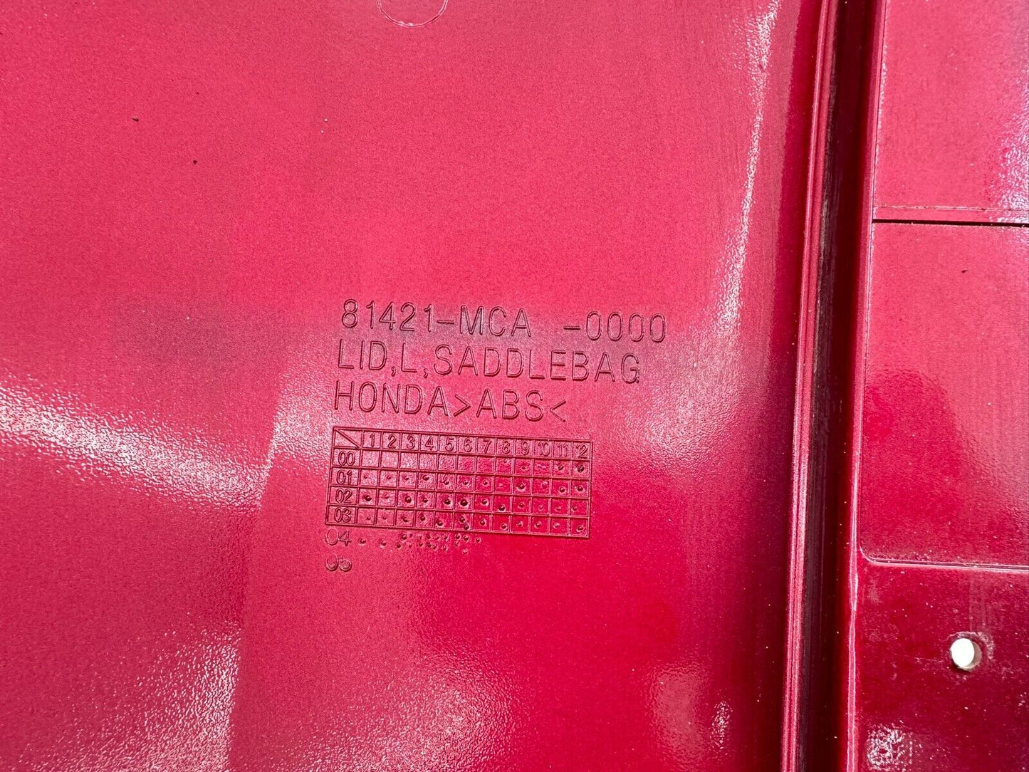 2004 Honda Goldwing GL1800 Red Left Outer Saddlebag Lid Cover Case